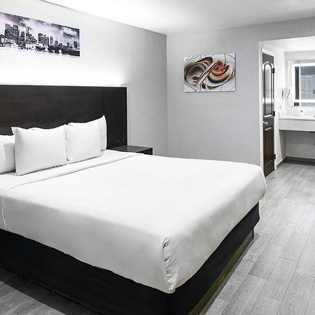 אינגלווד Hollywood Inn Express Lax מראה חיצוני תמונה