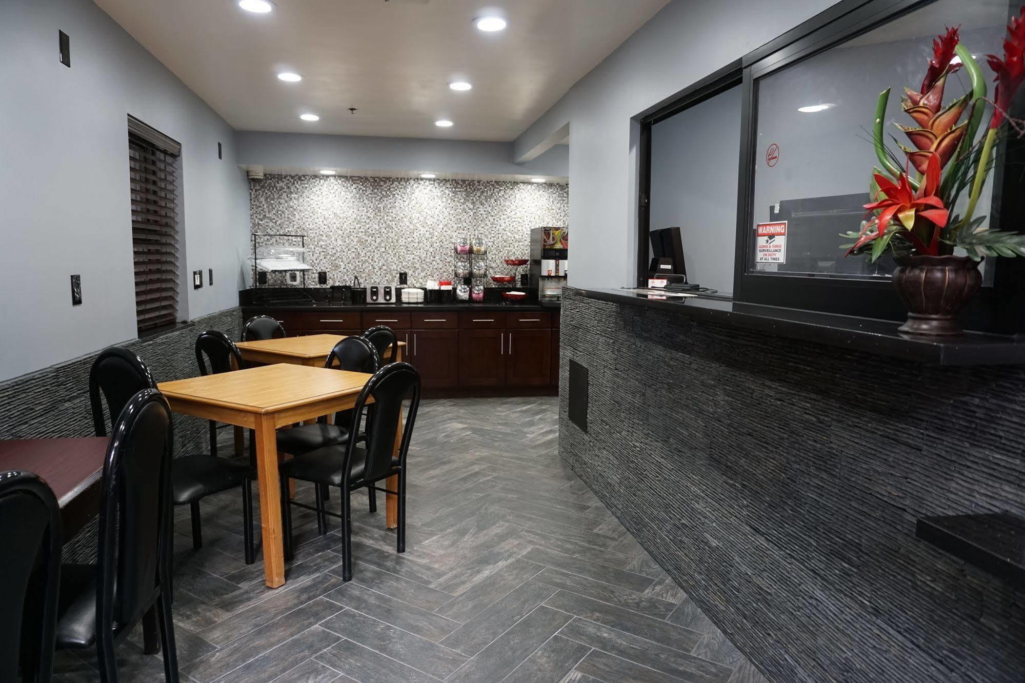 אינגלווד Hollywood Inn Express Lax מראה חיצוני תמונה